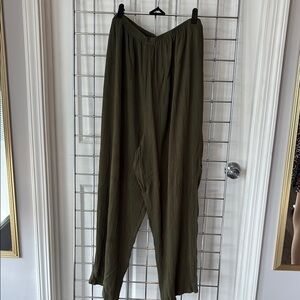 Kathie Lee Collection Green Lightweight Trousers